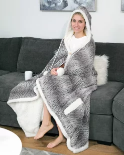 Chic Home Meirav 51x71 Hooded Snuggle -Chic Home Shop 10763061 fpx