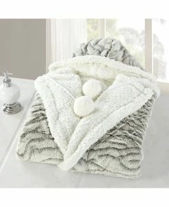 Chic Home Wavy 51x71 Hooded Snuggle