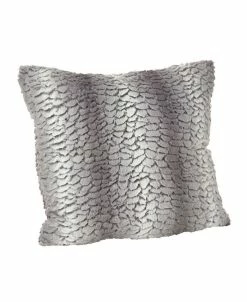 Saro Lifestyle Juneau Faux Fur Throw Pillow, 18 X 18