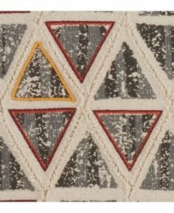 Saro Lifestyle Triange Embroidered Decorative Pillow, 18 X 18 -Chic Home Shop 14840806 fpx