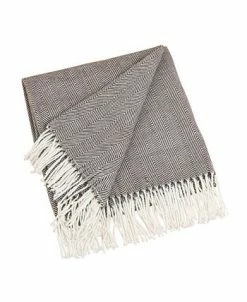 Saro Lifestyle Classic Herringbone Throw 9 Saro Lifestyle Classic Herringbone Throw -Chic Home Shop 14905874 fpx